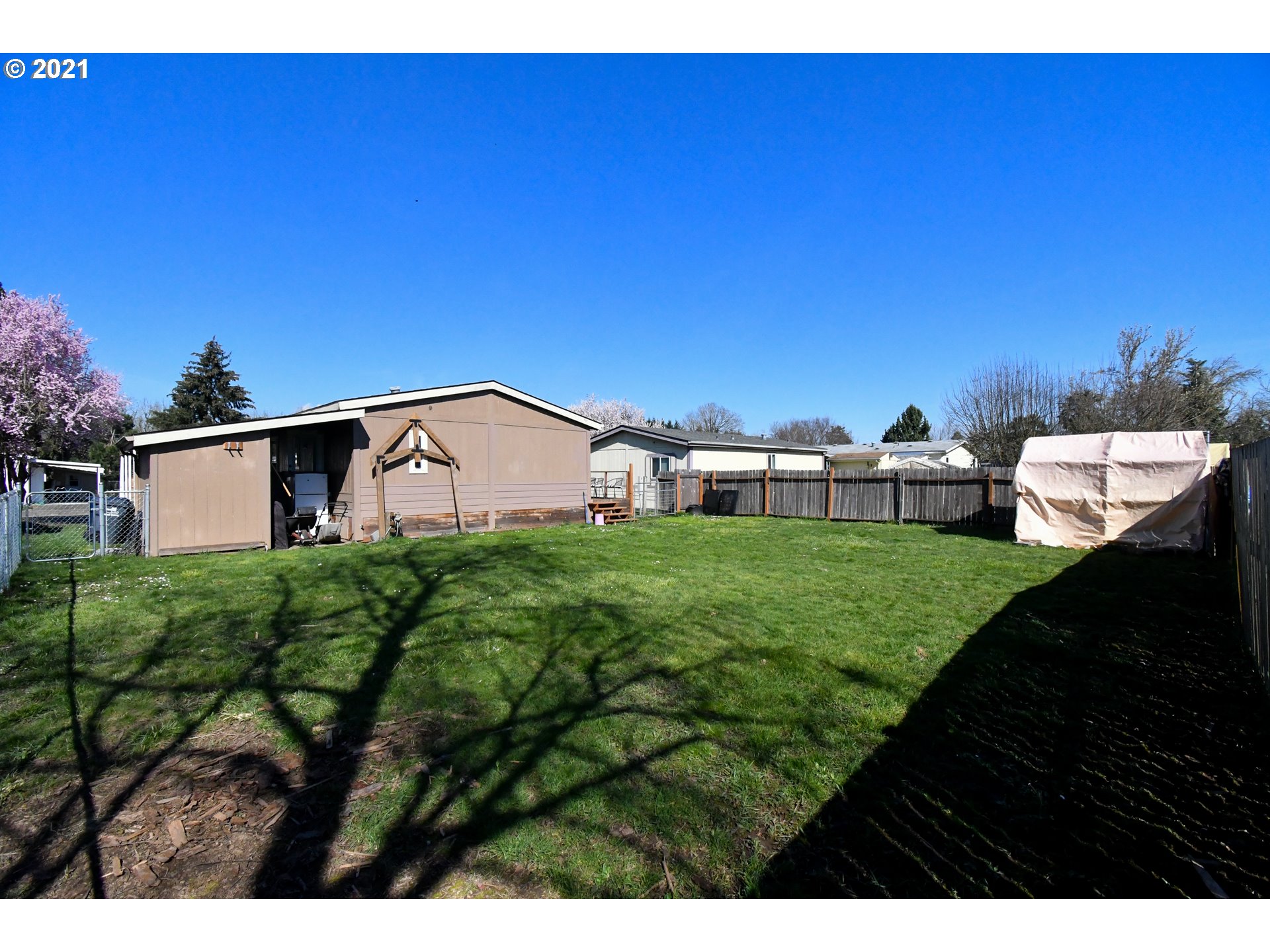 691 Lochaven Avenue Springfield, OR 97477 - Photo 20 of 22