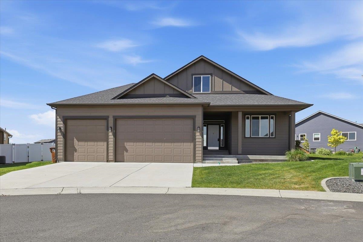 1613 West Lavender Court Spokane, WA 99208 - Photo 1 of 20