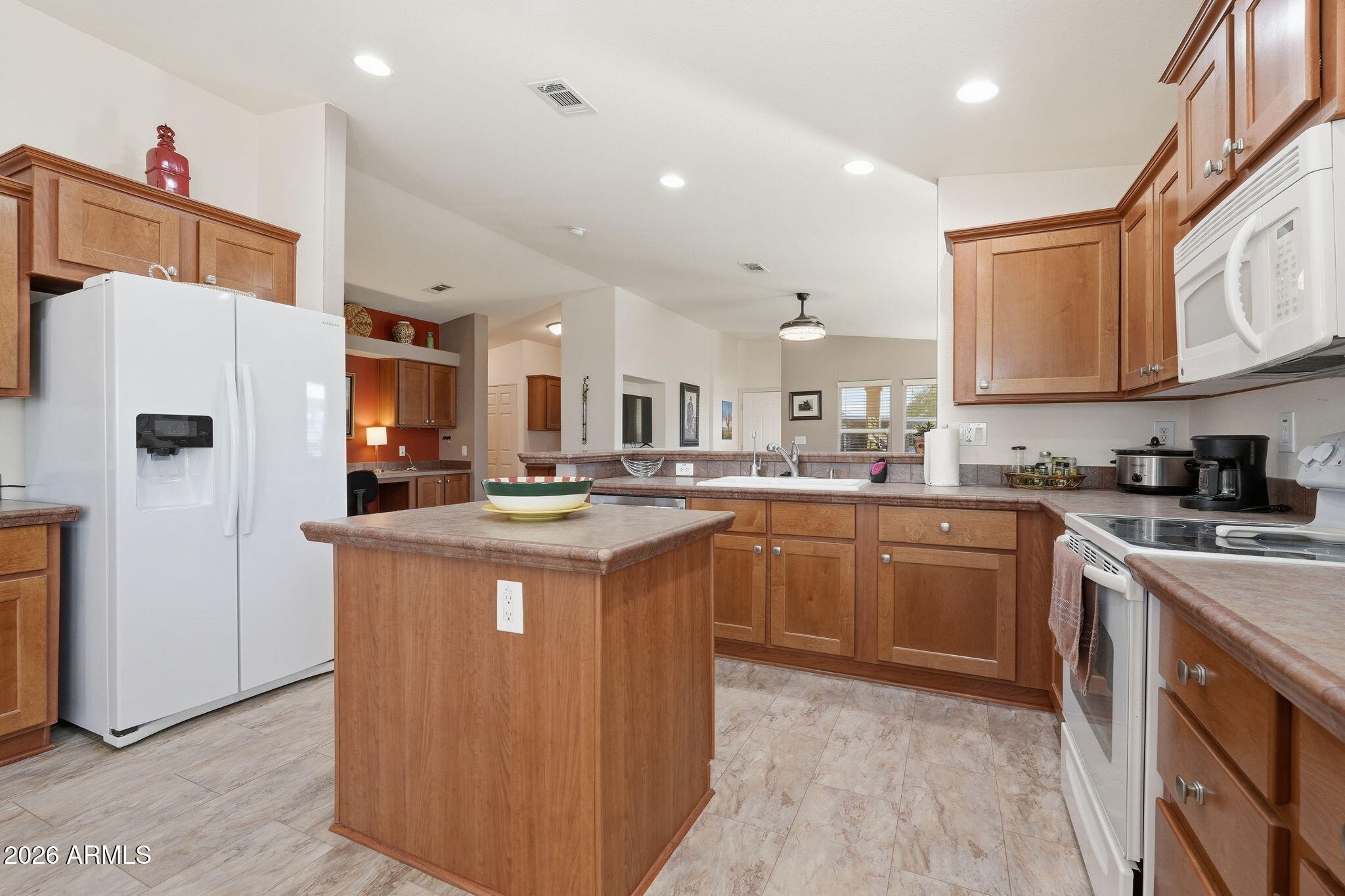 2263 North Trekell Road, Unit 90 Casa Grande, AZ 85122 - Photo 5 of 29 Kitchen2