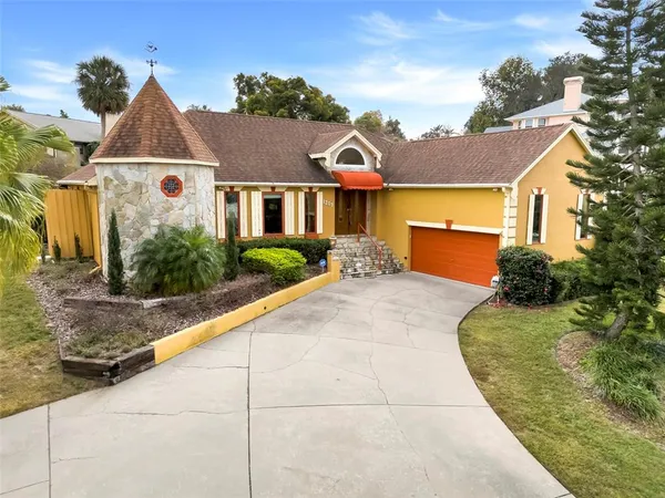 $390,000 | 1207 Overlook Road, Eustis, FL 32726