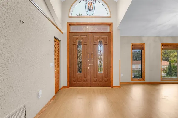 $390,000 | 1207 Overlook Road, Eustis, FL 32726