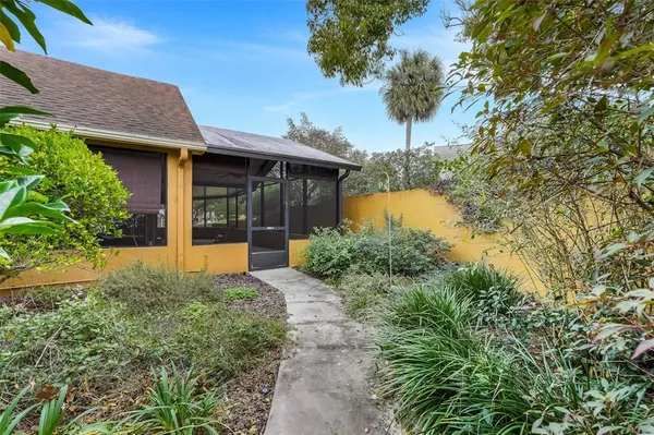 $390,000 | 1207 Overlook Road, Eustis, FL 32726