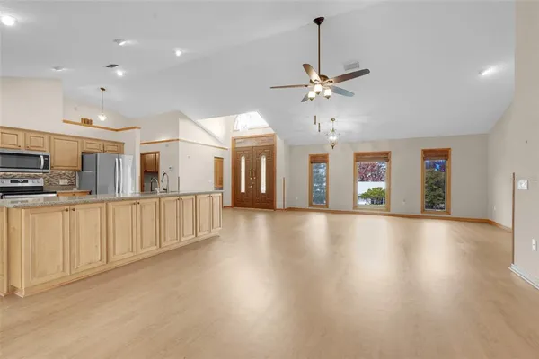 $390,000 | 1207 Overlook Road, Eustis, FL 32726