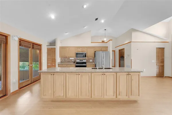 $390,000 | 1207 Overlook Road, Eustis, FL 32726