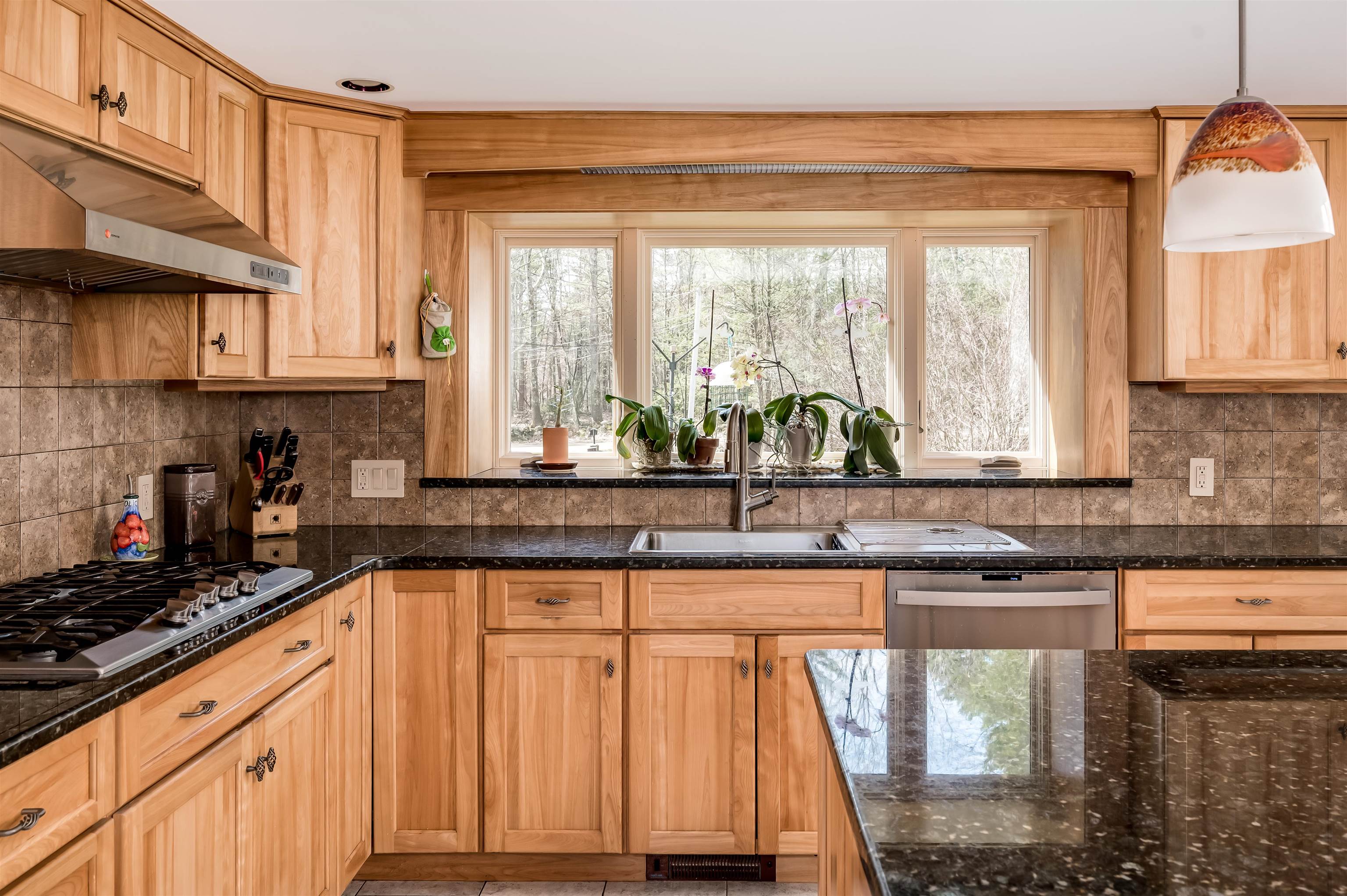 351 Dame Road Durham, NH 03824 - Photo 8 of 40