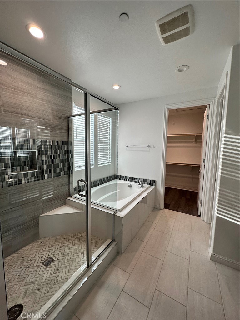 20734 Beech Circle Porter Ranch, CA 91326 - Photo 7 of 12 Masterbath