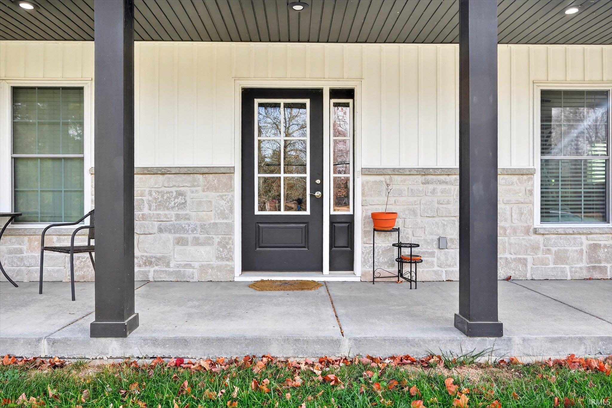 5735 South Fairfax Road Bloomington, IN 47401 - Photo 3 of 36