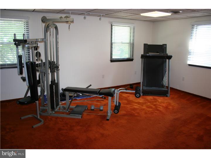 512 Vernon Road Springfield, PA 19064 - Photo 17 of 24 Office / Study