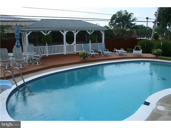 512 Vernon Road Springfield, PA 19064 - Photo 22 of 24 Pool