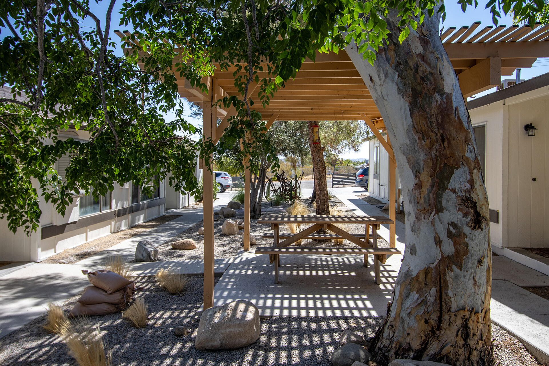 7382 Olympic Road Joshua Tree, CA 92252 - Photo 6 of 38 img-15