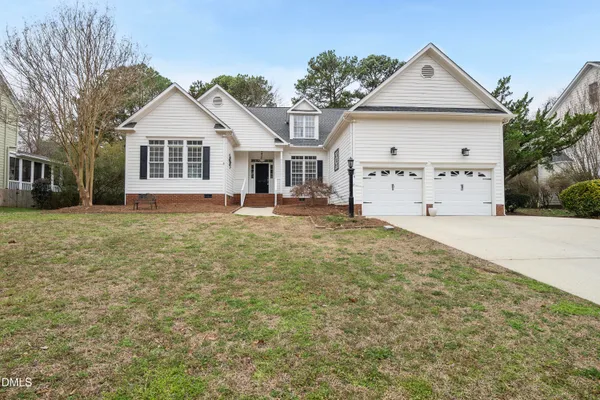 $485,000 | 208 Waverly Drive, Clayton, NC 27527