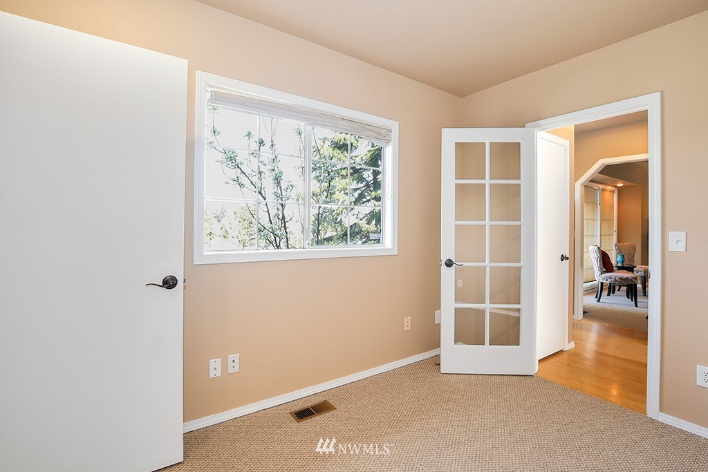 2023 237th Street Southeast Bothell, WA 98021 - Photo 13 of 25