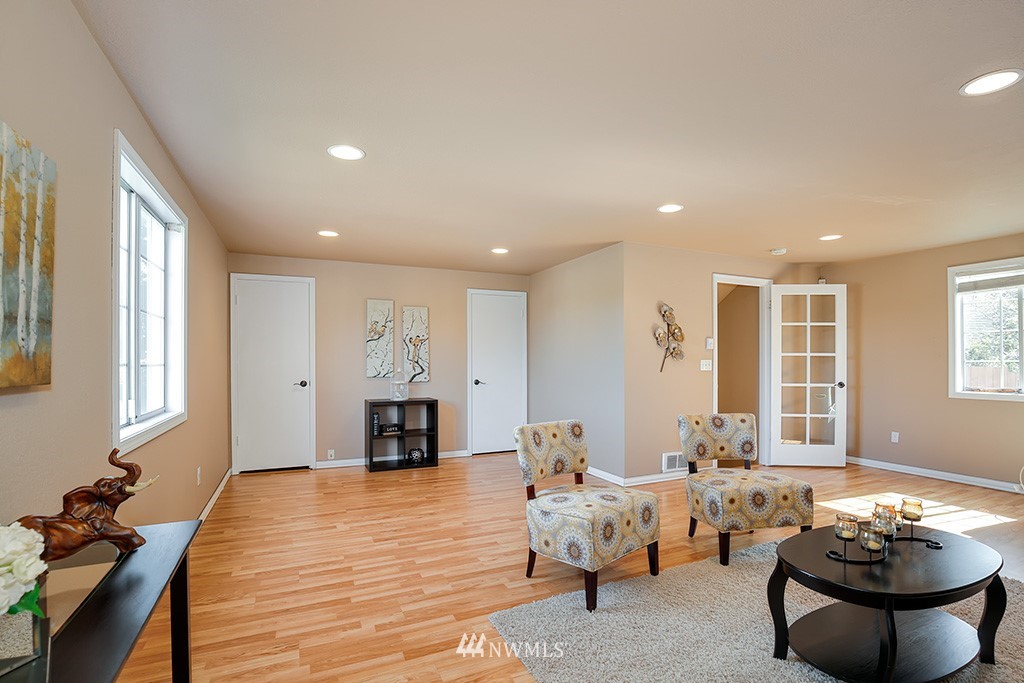 2023 237th Street Southeast Bothell, WA 98021 - Photo 16 of 25