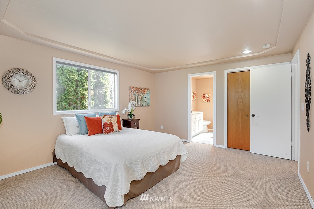 2023 237th Street Southeast Bothell, WA 98021 - Photo 17 of 25