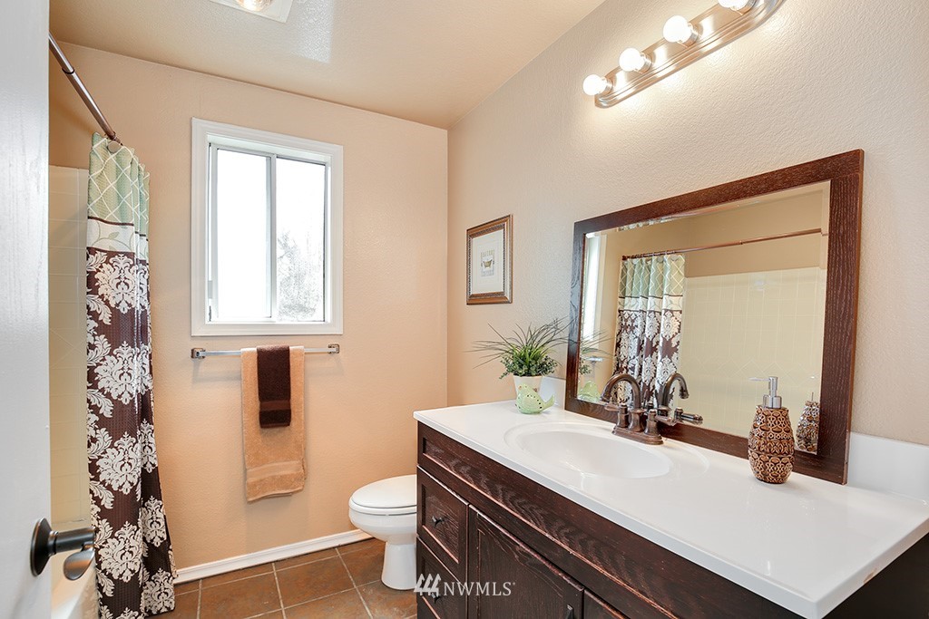 2023 237th Street Southeast Bothell, WA 98021 - Photo 19 of 25
