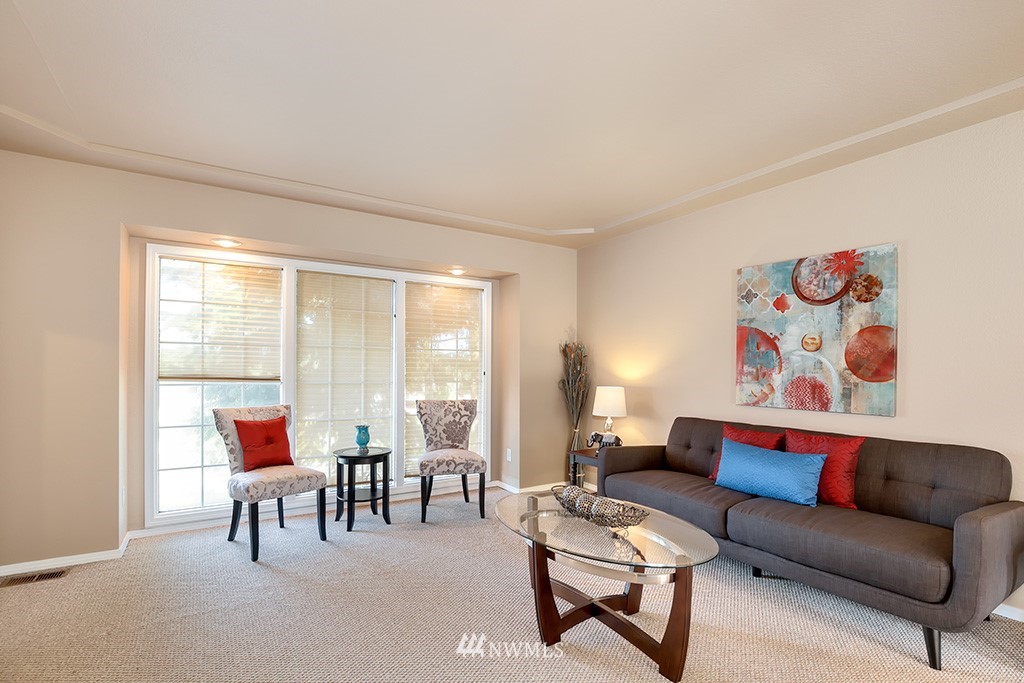 2023 237th Street Southeast Bothell, WA 98021 - Photo 4 of 25