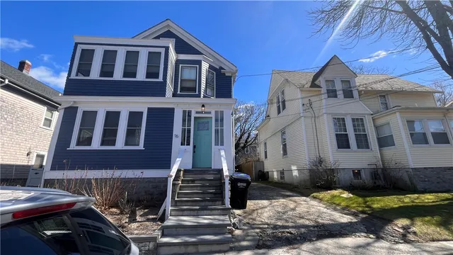 $6,000 | 16 Vaughan Avenue, Unit 1, Newport, RI 02840