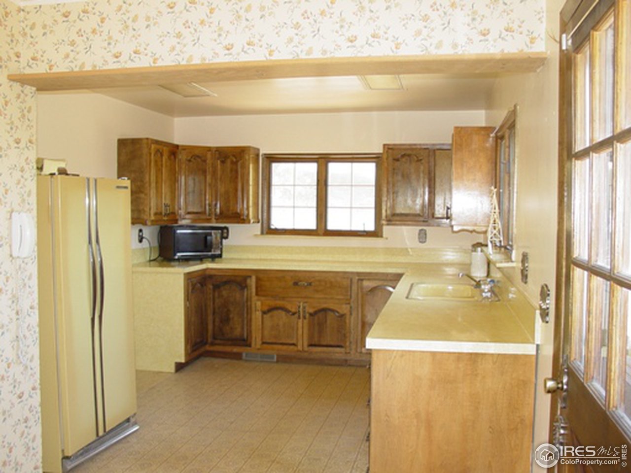 31195 Burland Road Golden, CO 80403 - Photo 3 of 8 Gallery Image 3