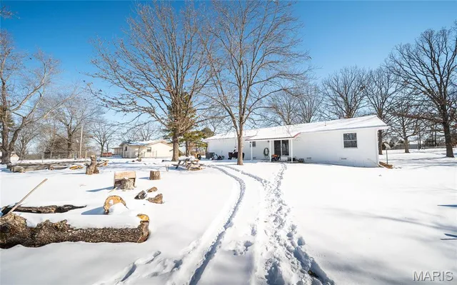 $179,000 | 20315 Highway 28, Dixon, MO 65459