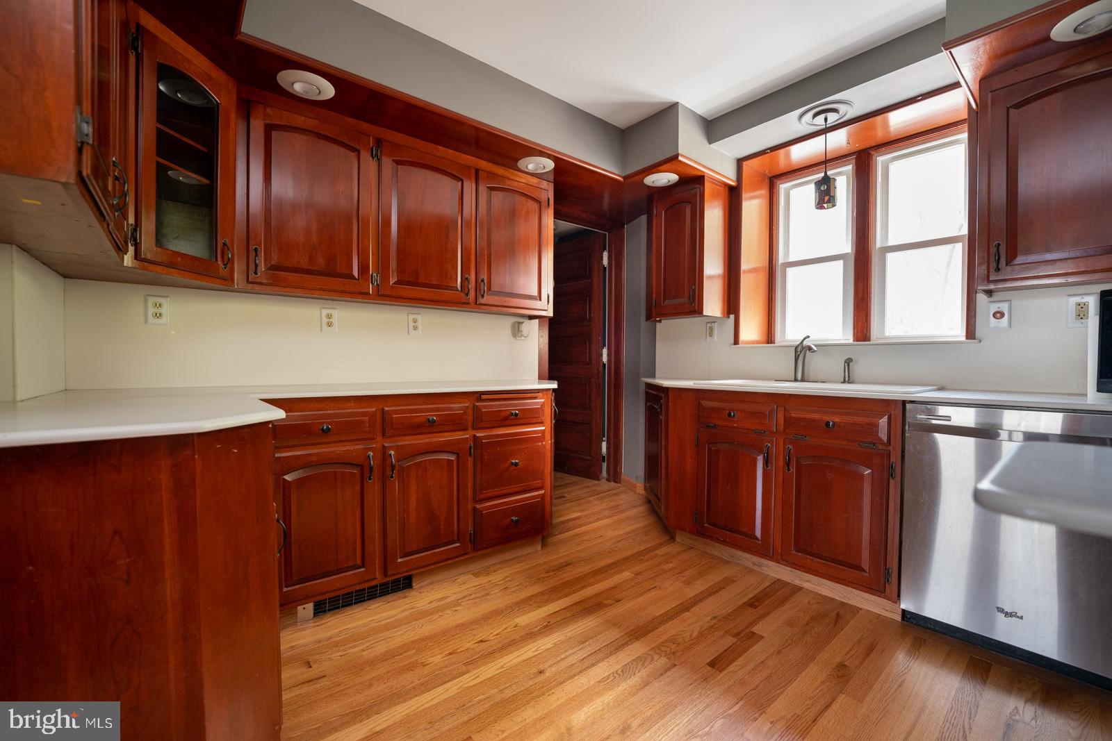 1271 Seidersville Road Bethlehem, PA 18015 - Photo 32 of 54 Gallery Image 32