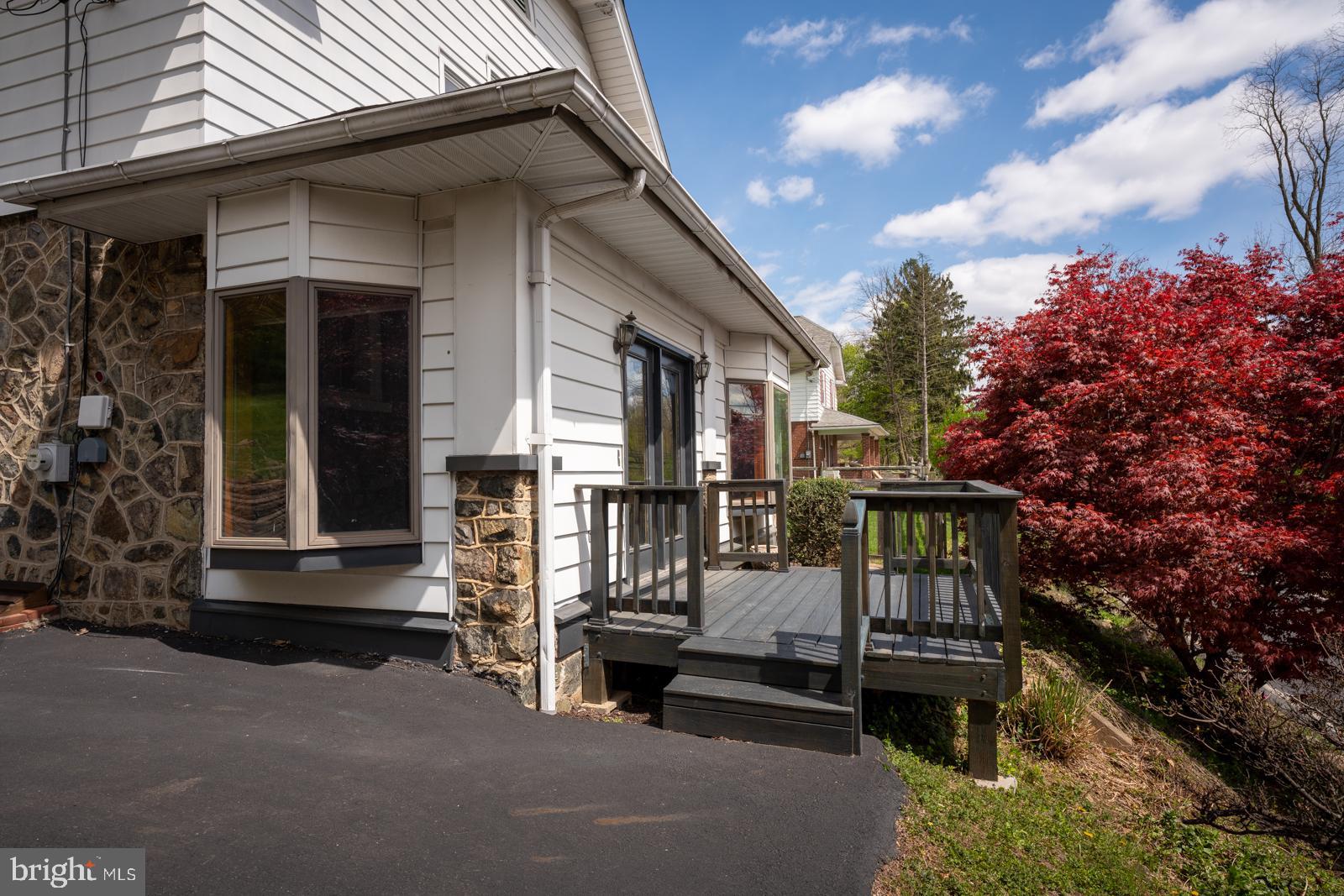 1271 Seidersville Road Bethlehem, PA 18015 - Photo 5 of 54 Gallery Image 5