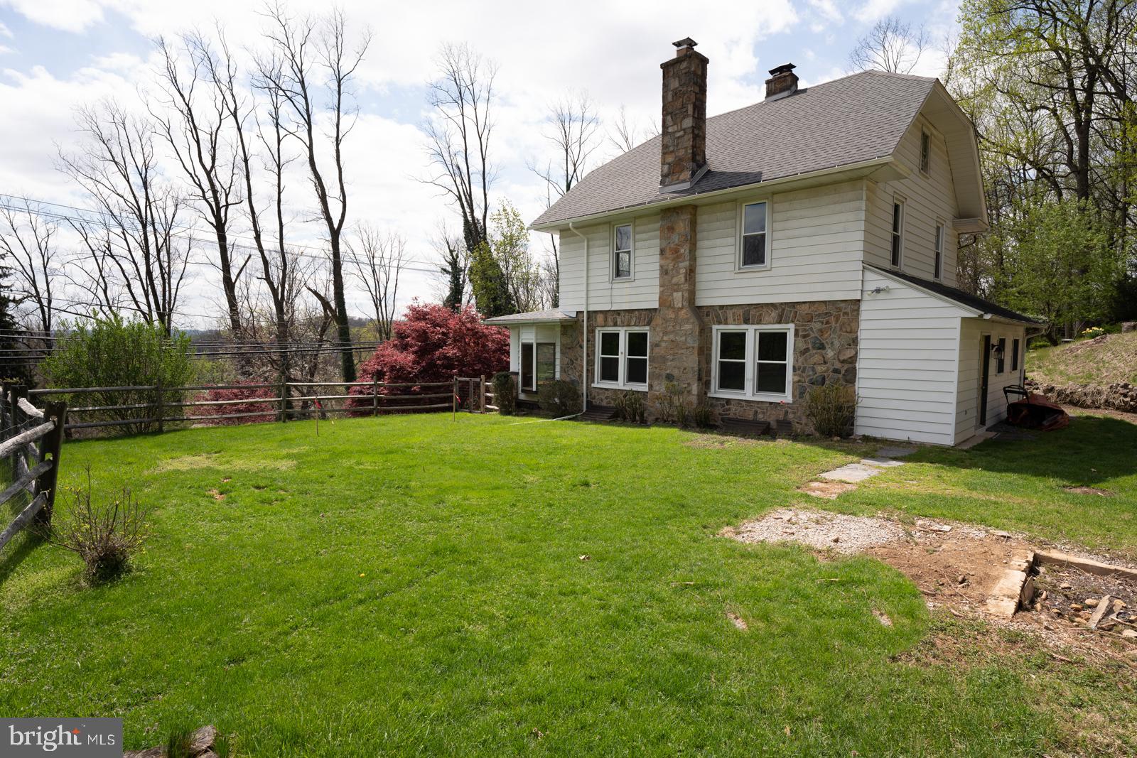 1271 Seidersville Road Bethlehem, PA 18015 - Photo 9 of 54 Gallery Image 9