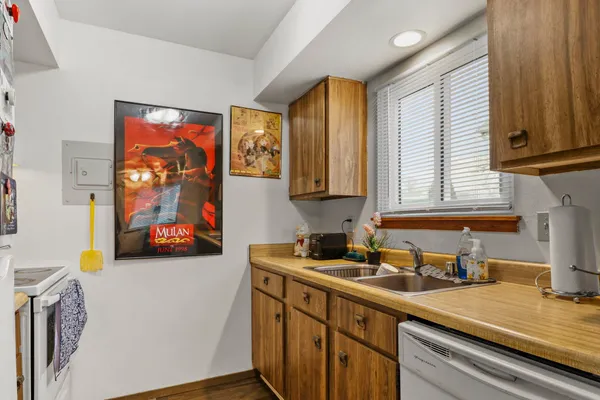 $560,000 | 2609 Smithfield Drive, Fitchburg, WI 53719