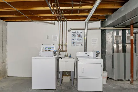 $560,000 | 2609 Smithfield Drive, Fitchburg, WI 53719