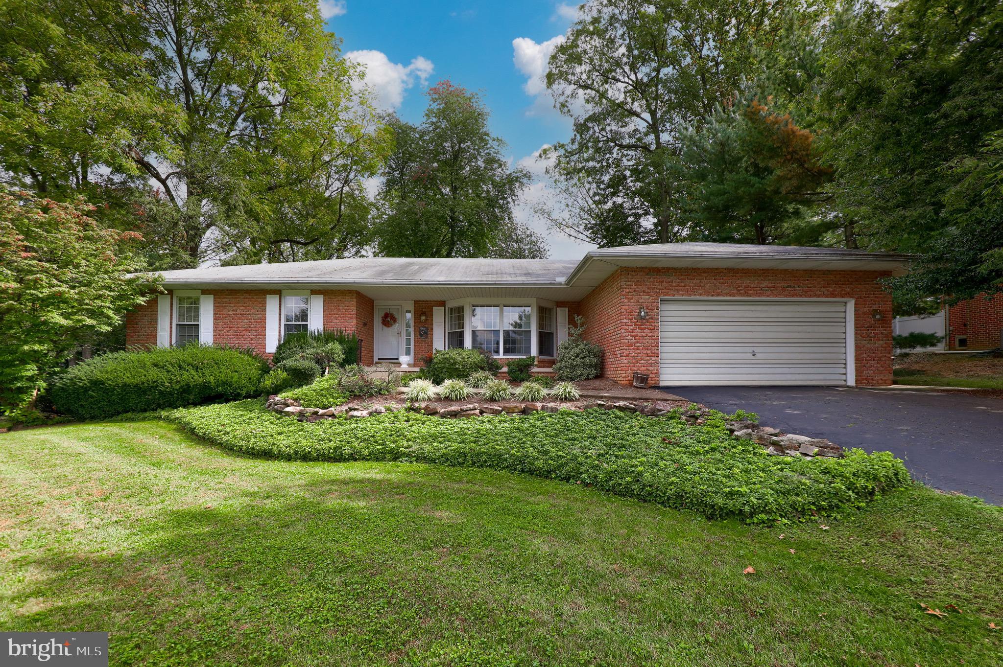 3540 Harrowgate Road York, PA 17402 - Photo 2 of 37 Gallery Image 2
