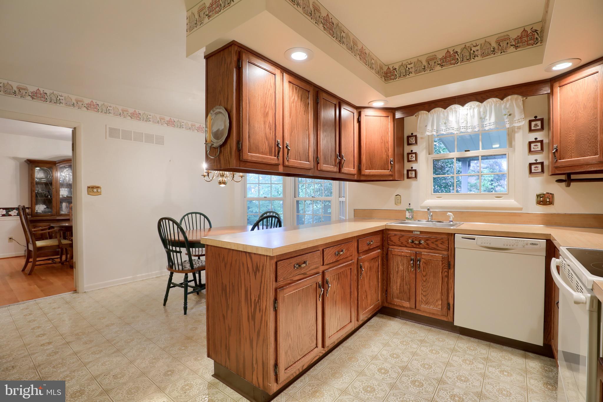 3540 Harrowgate Road York, PA 17402 - Photo 12 of 37 Gallery Image 12
