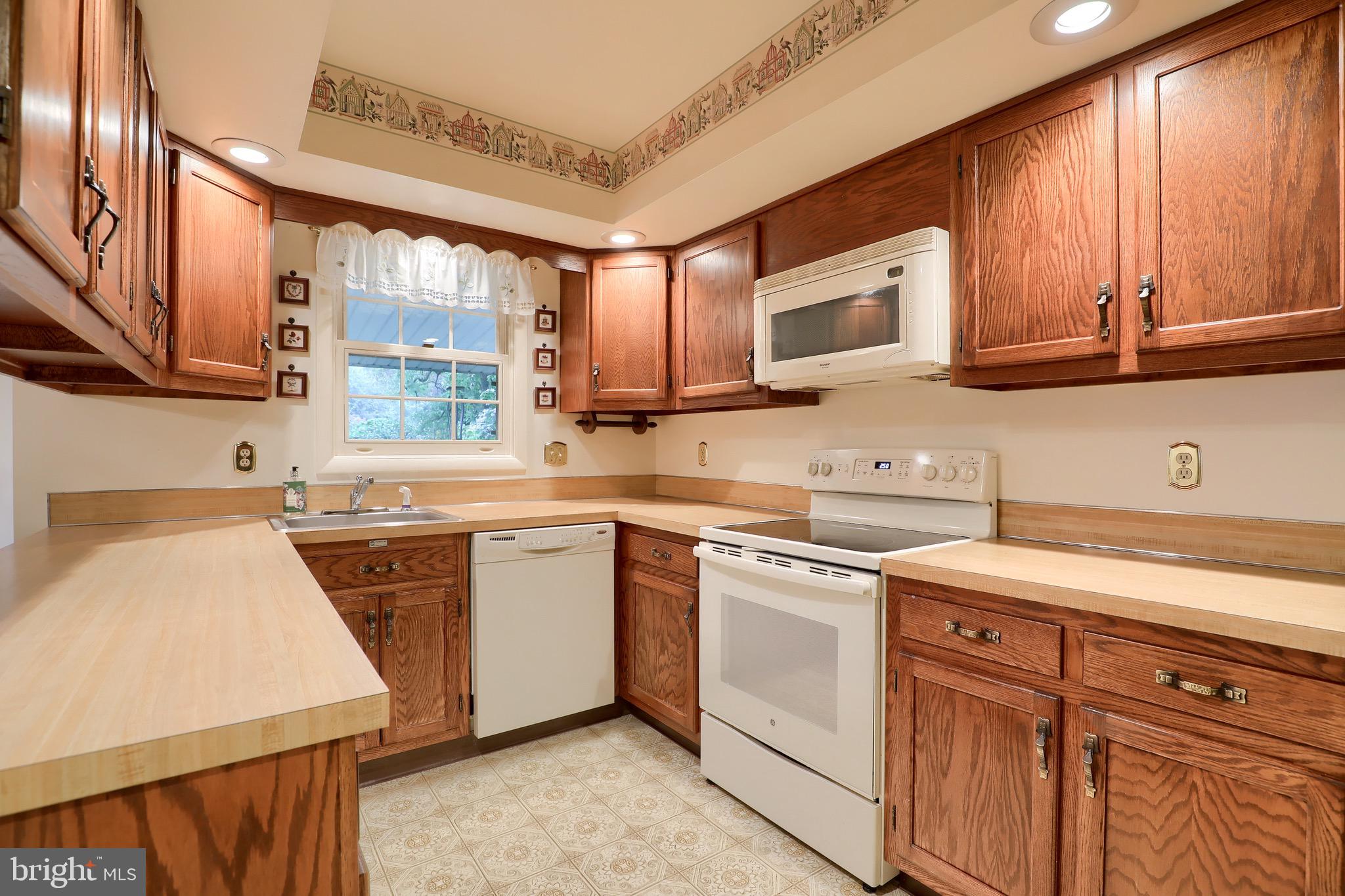 3540 Harrowgate Road York, PA 17402 - Photo 15 of 37 Gallery Image 15