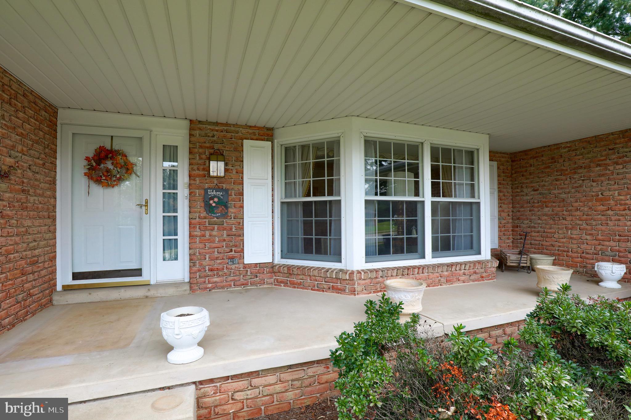 3540 Harrowgate Road York, PA 17402 - Photo 4 of 37 Gallery Image 4