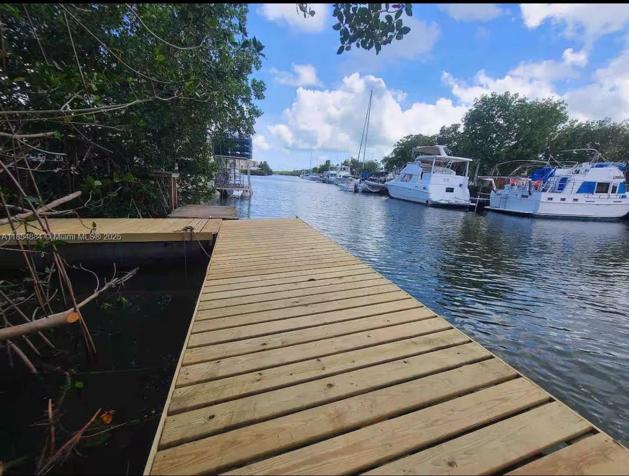 350 Hazel Street Key Largo, FL 33037 - Photo 8 of 22