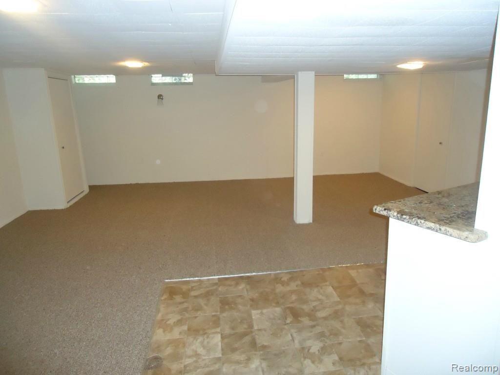 25918 Branchaster Road Farmington Hills, MI 48336 - Photo 30 of 36
