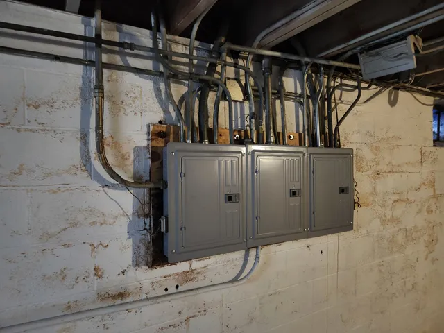 $900,000 | 1735-1751 Greene Court, Aurora, IL 60506