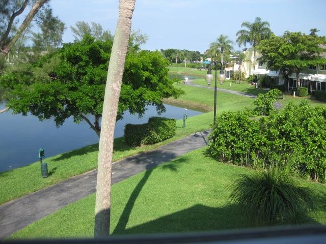 5311 Park Pl Circle Boca Raton, FL 33431 - Photo 4 of 13 View from Bedroom 3