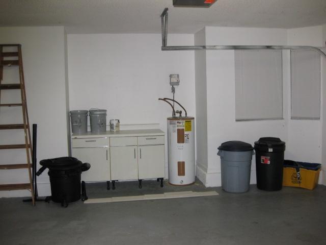 5311 Park Pl Circle Boca Raton, FL 33431 - Photo 10 of 13 GARAGE