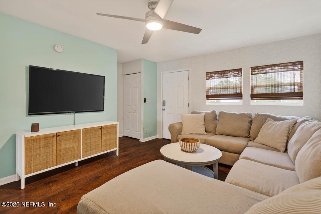 750 Cavalla Road Atlantic Beach, FL 32233 - Photo 12 of 38 750 Cavilla Rd-19