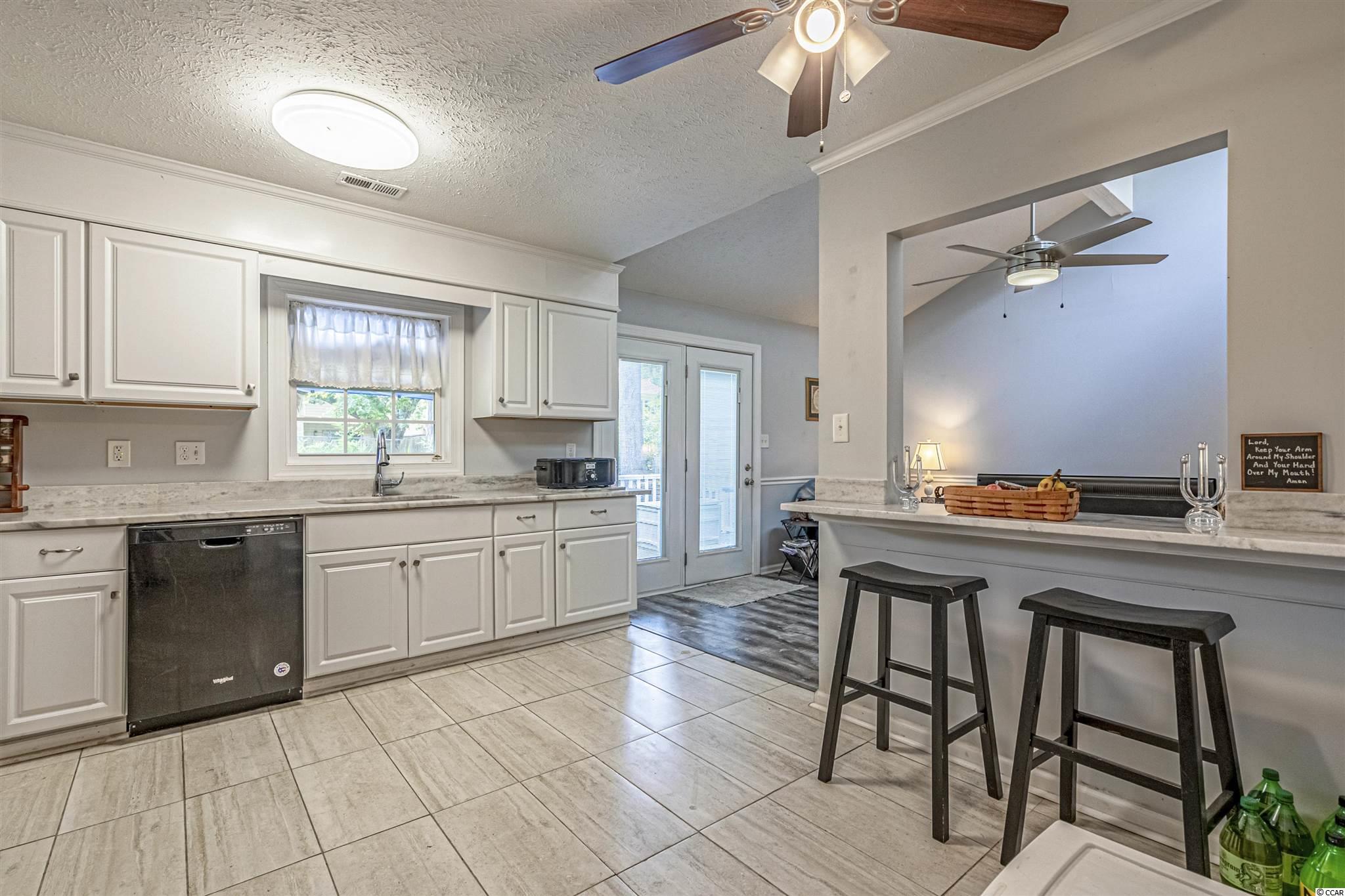 125 Colonial Circle Murrells Inlet, SC 29576 - Photo 17 of 38