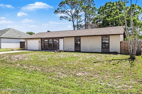 $269,900 | 427 Frankford Avenue Northwest, Palm Bay, FL 32907