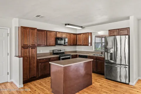 $269,900 | 427 Frankford Avenue Northwest, Palm Bay, FL 32907