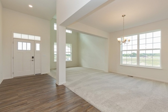 3628 Emerald Road Elgin, IL 60124 - Photo 8 of 23