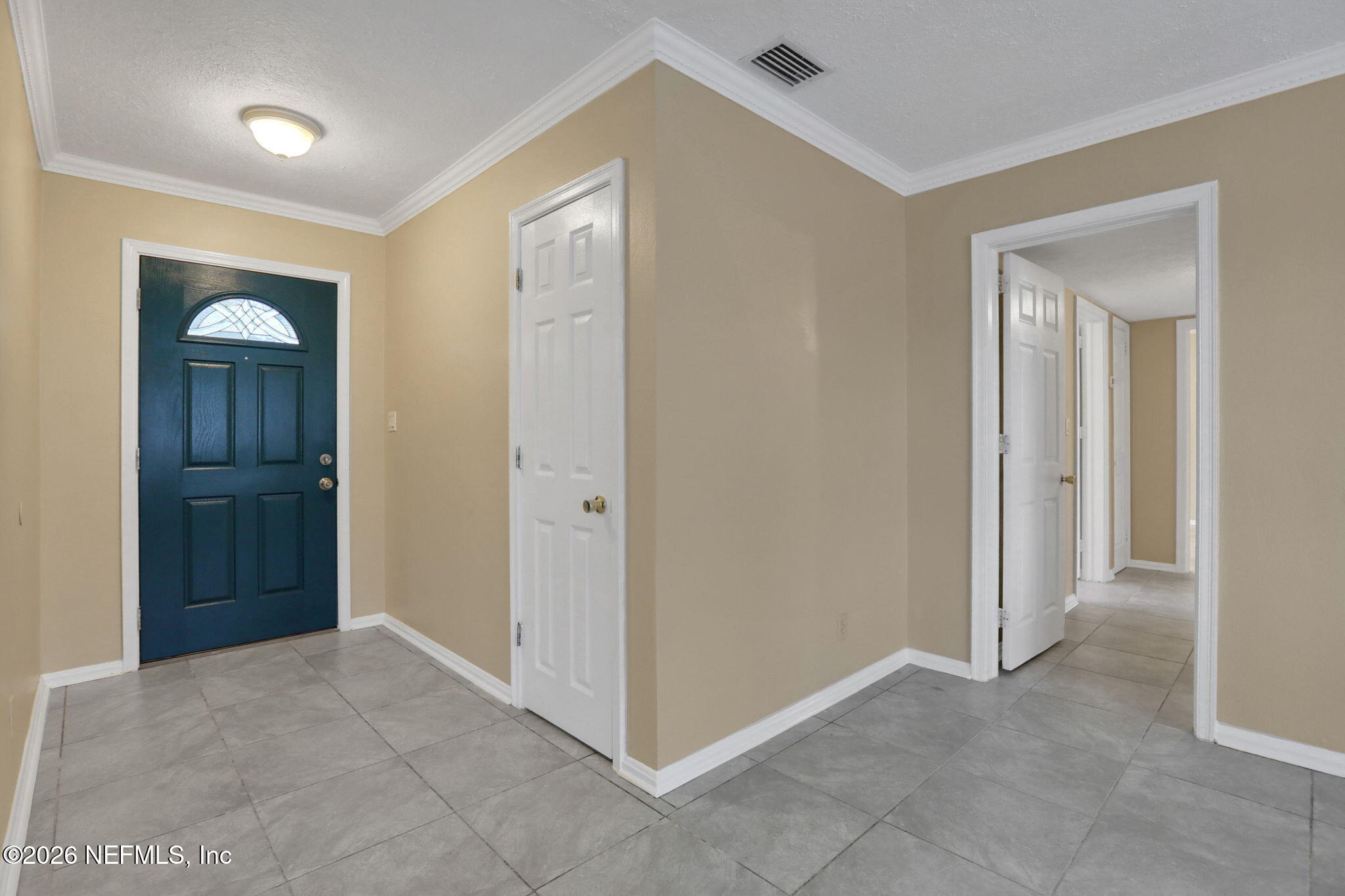 910 Nightingale Road Jacksonville, FL 32216 - Photo 6 of 41 ENTRANCE