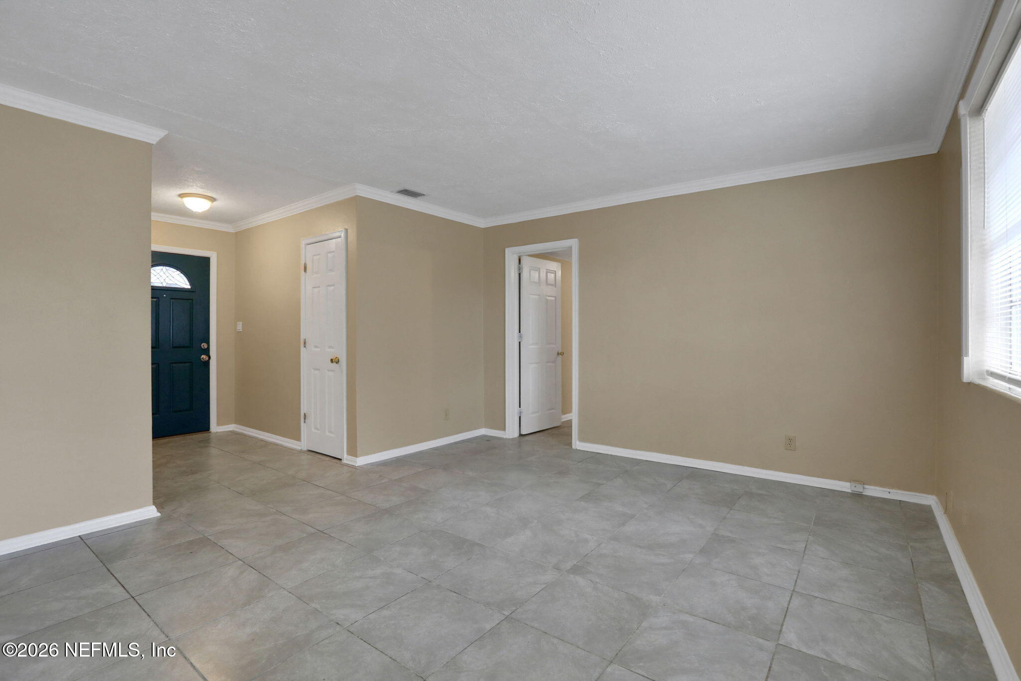 910 Nightingale Road Jacksonville, FL 32216 - Photo 7 of 41 ENTRANCE AND HALLWAY