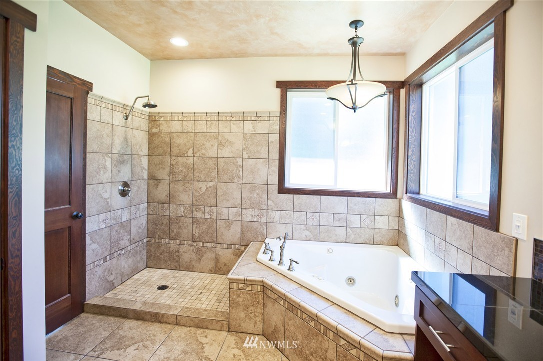 16734 Littlerock Road Southwest Rochester, WA 98579 - Photo 13 of 25