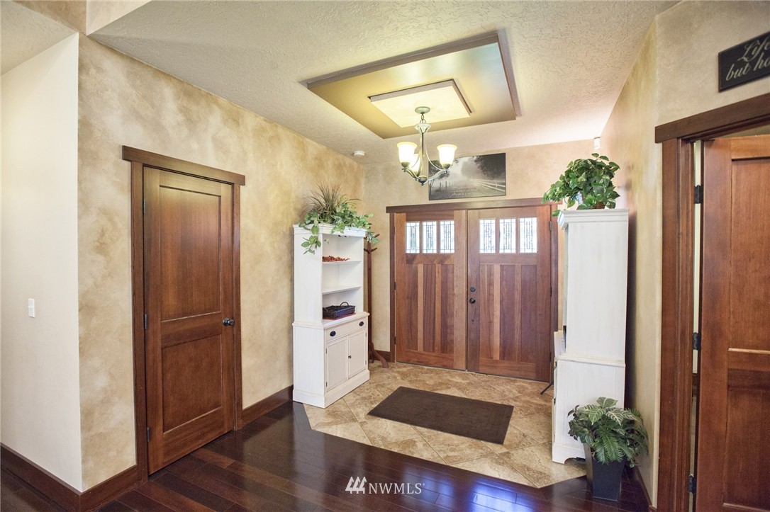 16734 Littlerock Road Southwest Rochester, WA 98579 - Photo 4 of 25