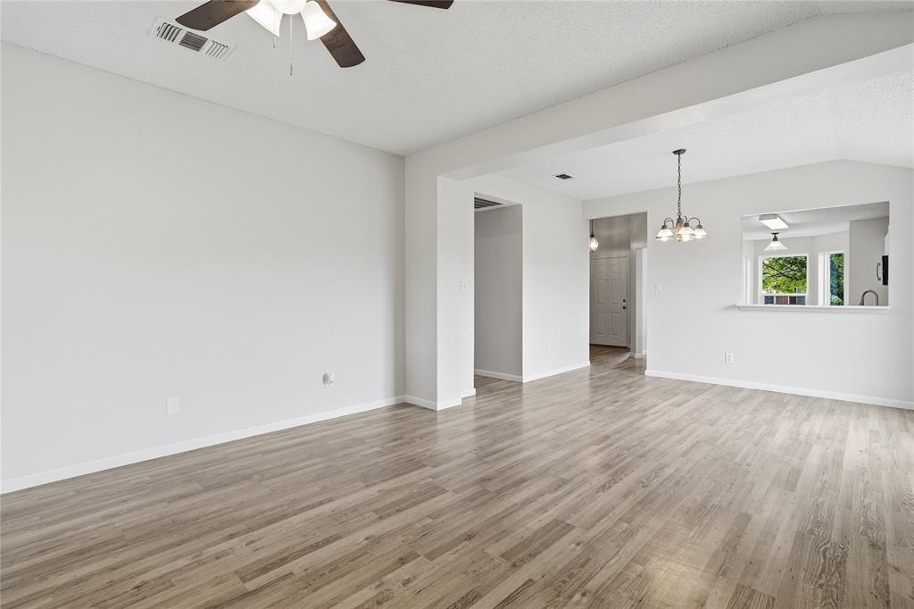 7101 Ranger Way Fort Worth, TX 76133 - Photo 5 of 22