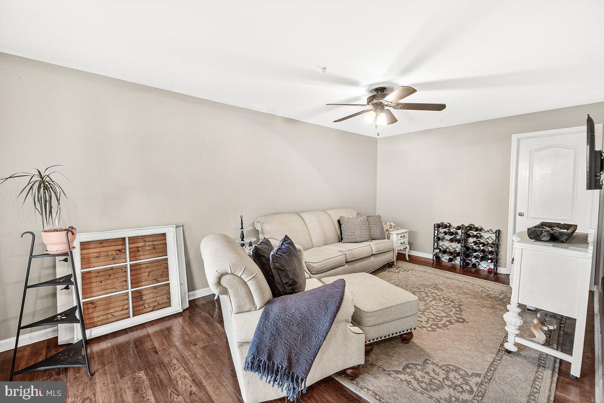2663 South Everly Drive, Unit 75 Frederick, MD 21701 - Photo 7 of 39 a living room with furniture