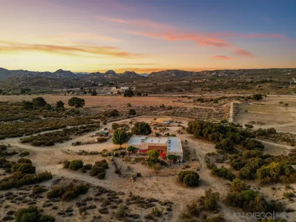 a view of outdoor space with city view
