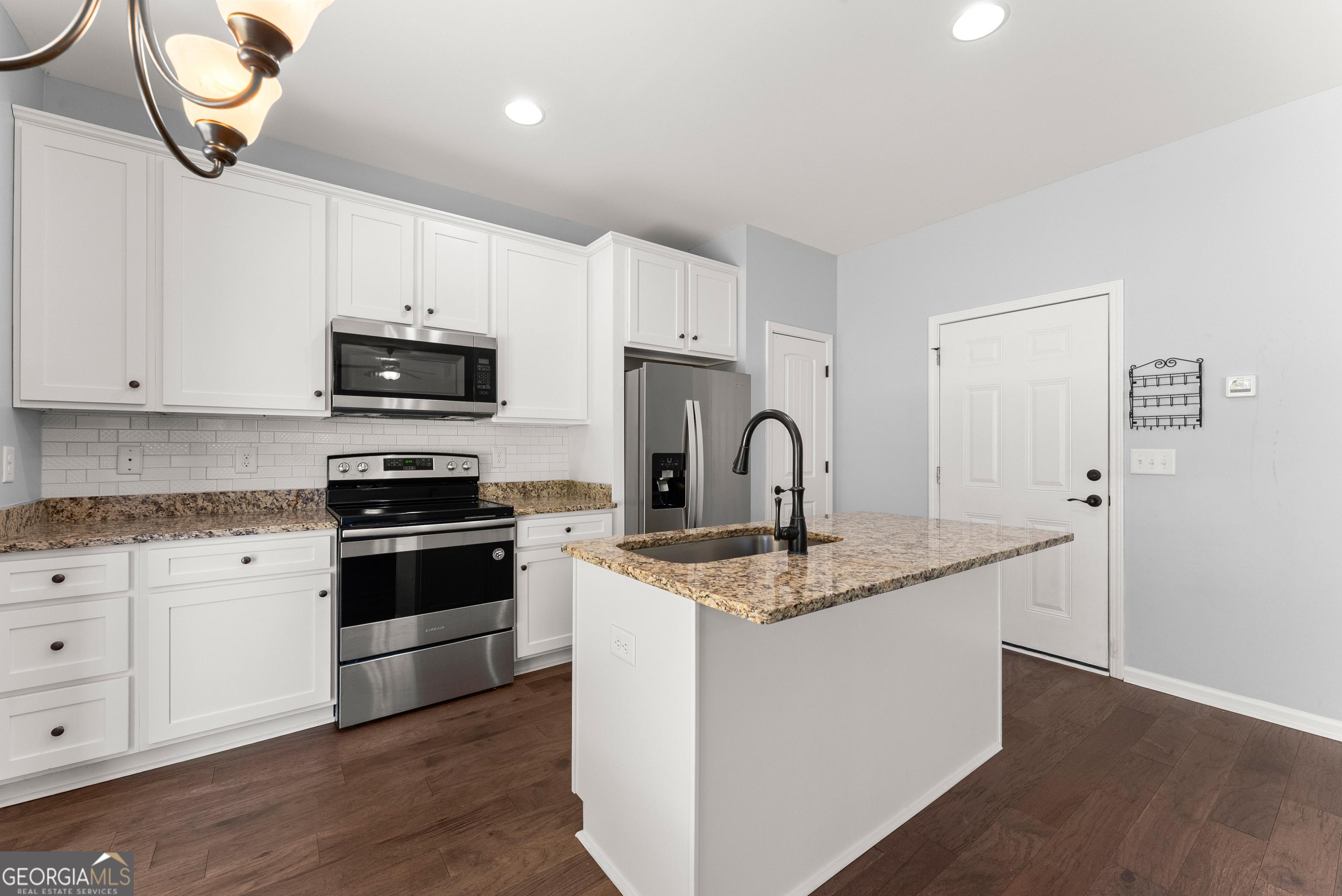 429 Highland Pointe Drive Alto, GA 30510 - Photo 6 of 27